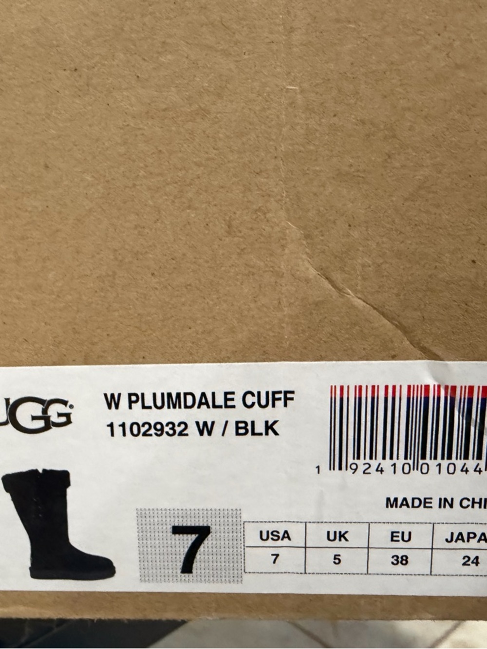 UGG Black Suede Short Shearling Boots with Branded Heel Patch-Size 7 Women’s. - Picture 7 of 8